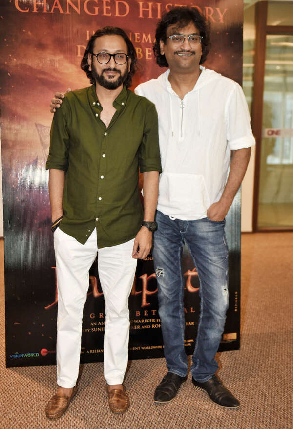 Atul Gogavale Photos