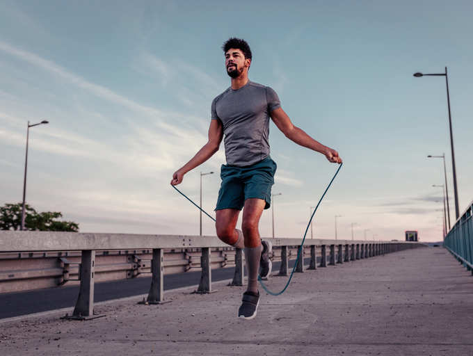 Health Benefits of Jumping Rope: 5 Reasons You Should Jump Rope ...