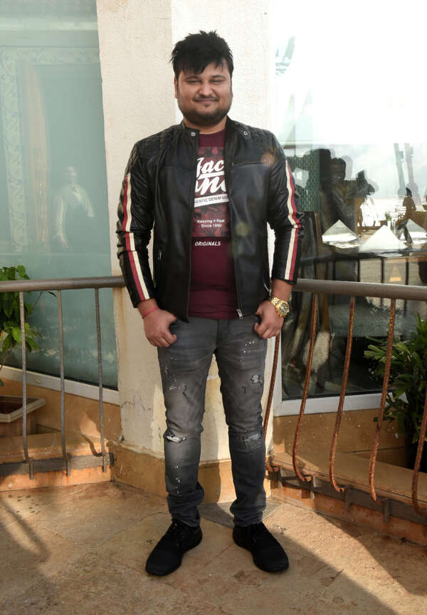 Ashish_Kumar Photos
