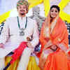 The <i class="tbold">royal couple</i>