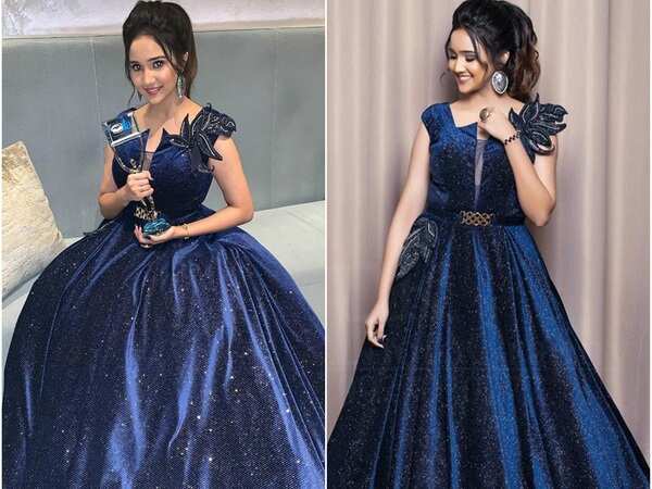 Ashi Singh Images