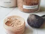 Arrowroot powder and cacao powder dry shampoo