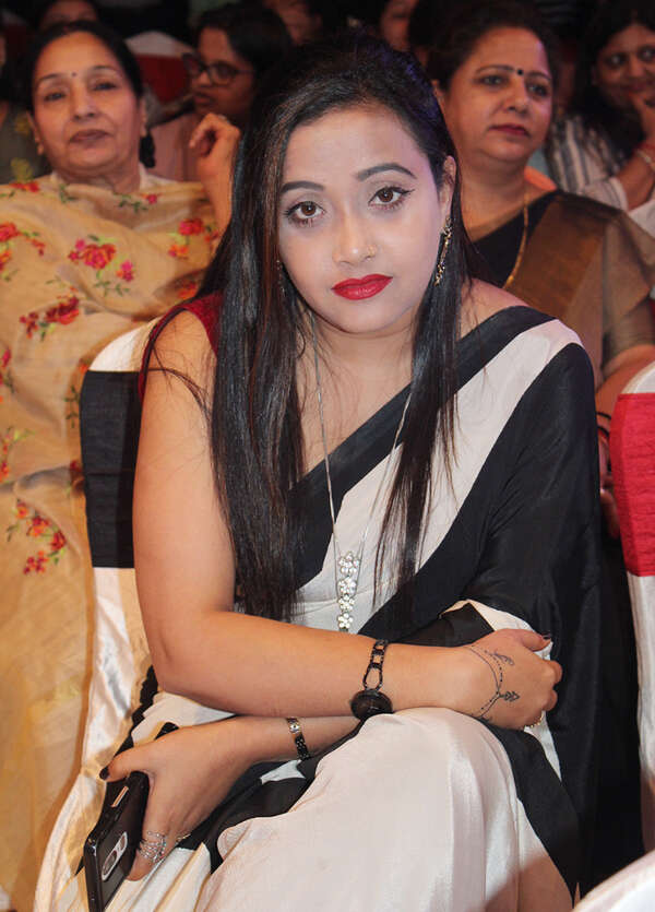 Nisha Singh Photos