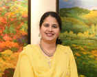 Arun Khan pays tribute to her artist father Surya Prakash