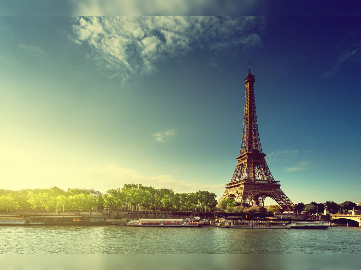 Eiffel Tower In Paris Will Soon Be Making Its Own Wine Likely To Debut In Spring Times Of India Travel