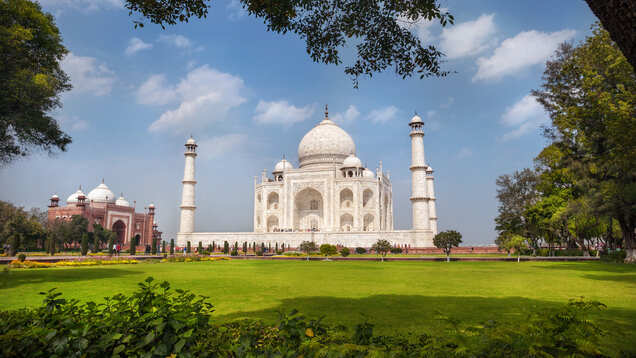 No drones in 500 m radius of Taj Mahal; tourism police to spread awareness