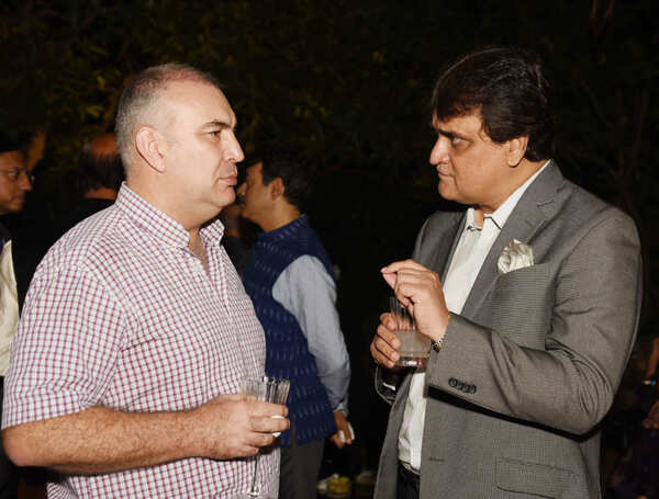 Faiz Khan. Images