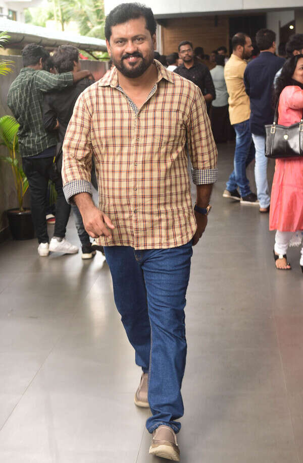 Boban Samuel Stills