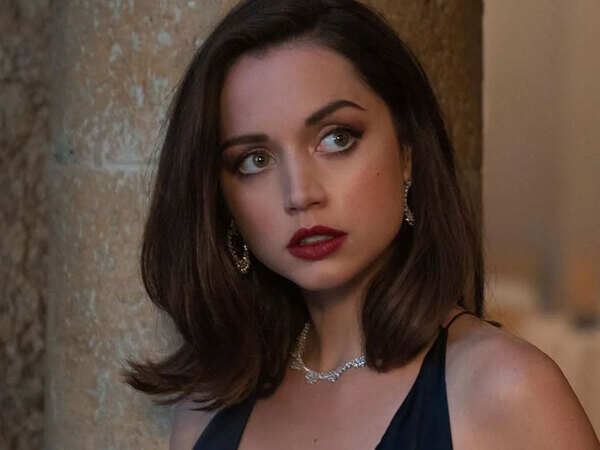 Ana de Armas Images
