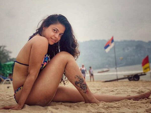 Sumona Chakravarti Pictures