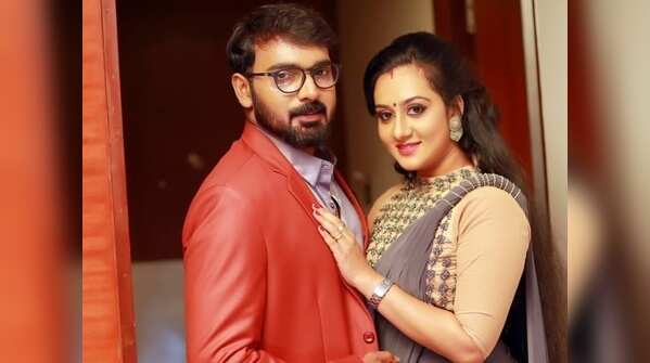 Athmasakhi fame Chilanka gets married