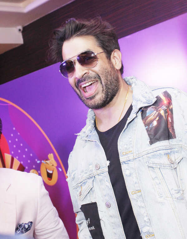 Rajat Bedi Images