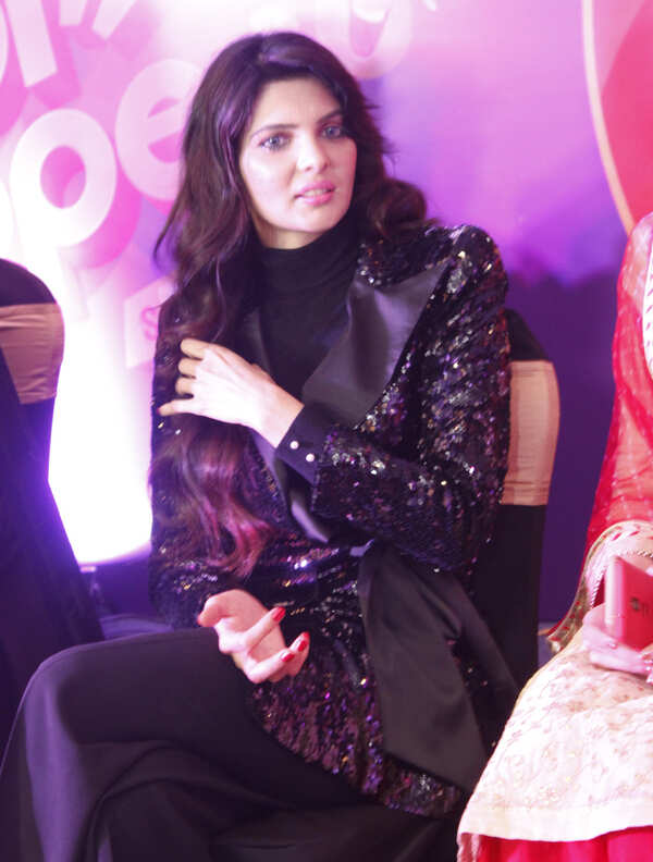 Ihana Dhillon Photos