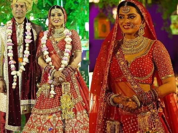 Ruhi Chaturvedi Wallpapers