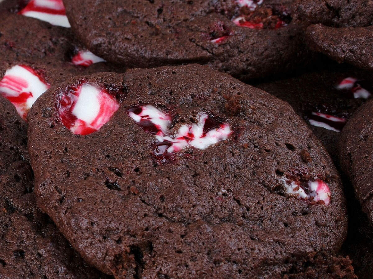 Peppermint Bark Chocolate Cookies Recipe