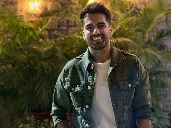 Ajay Sarkaria Images