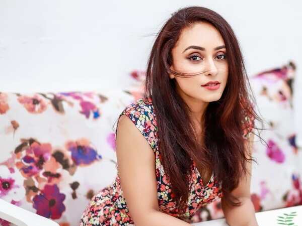 Pearle Maaney
