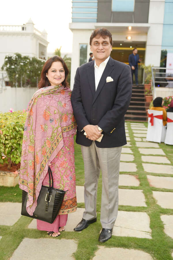 Faiz Khan. Pictures