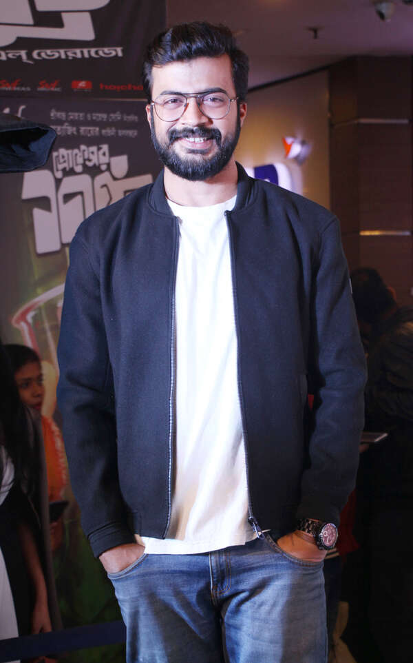 Prantik Banerjee Images
