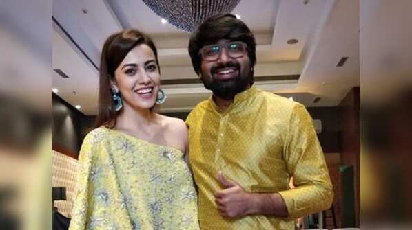 Malhar Thakar and Esha Kansara- 'Duniyadari'