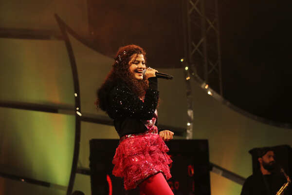 Palak Muchhal Images
