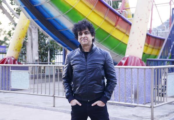 Palash Sen Photos