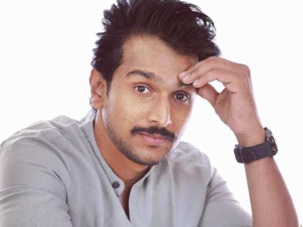 Pratik Gandhi