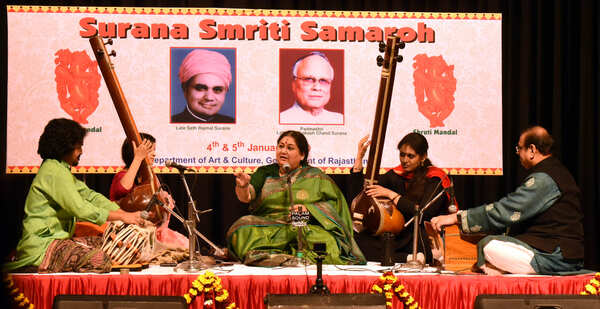 Shubha Mudgal Images