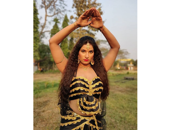 Poonam Dubey Images