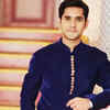 Article image for: <i class="tbold">mandar jadhav</i>