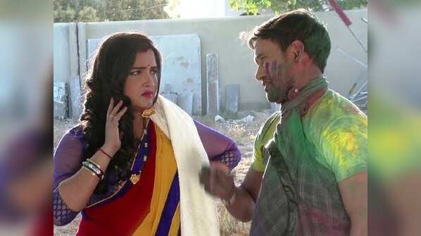 'Puranki Biwi Band Kar Da Modi Ji'