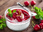 Healthy mason jar breakfasts