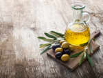 ​One teaspoon extra-virgin olive oil contains: