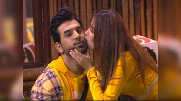Her relationship with Paras