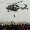 Article image for: In pics: Indian commandos display thrilling stunts at Defence Expo