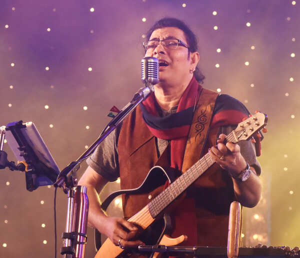 Surojit Chatterjee Pictures