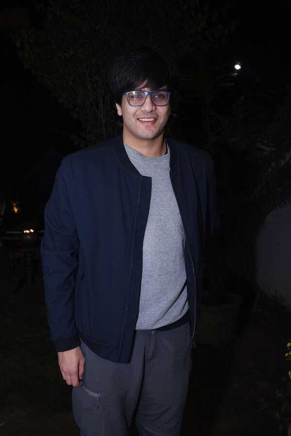 Arman Photos