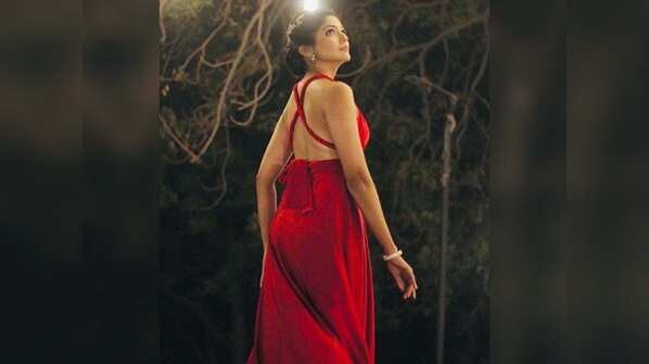 Photo: Pooja Sawant is a vision to behold in THIS mesmerising red outfit