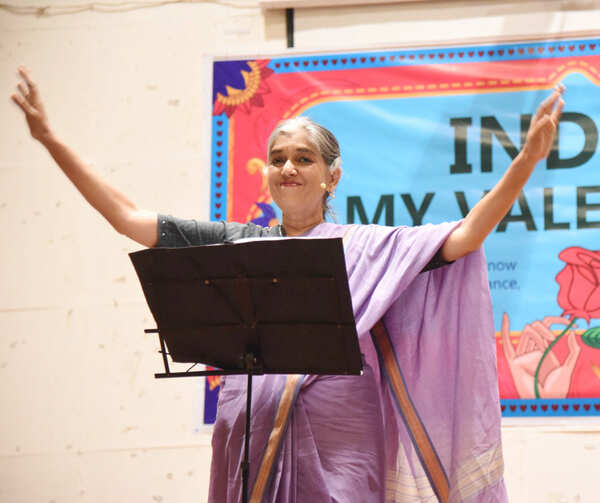 Ratna Pathak