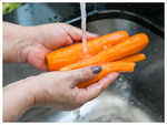 What is the right way to clean carrots
