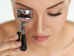 ​Curl your lashes