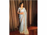 3. Sridevi in a mono-colour saree