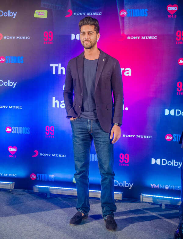 Ehan Bhat Photos