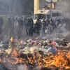 Article image for: Delhi: Police fire tear gas shells after fresh violence breaks out in Maujpur, <i class="tbold">jafrabad</i>