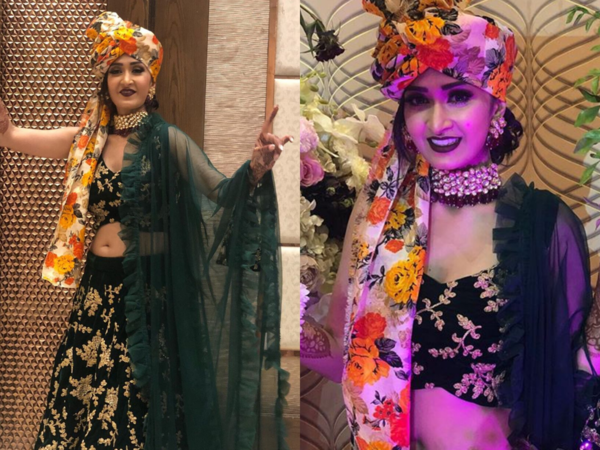 Farnaz Shetty Photos