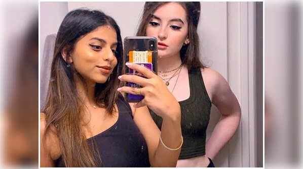 Twinning with bestie