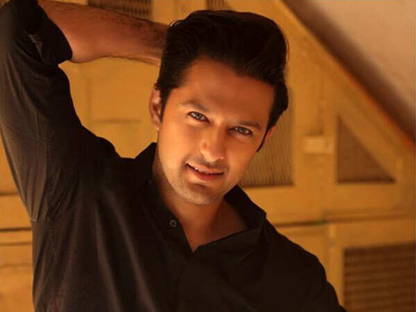 Vatsal Sheth Pictures