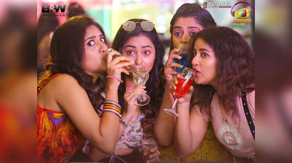 Anukunnadi Okkati Ayyindi Okkati