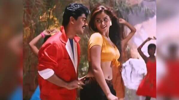 Thottu Thottu Pesum Sultana from 'Ethirum Puthirum'
