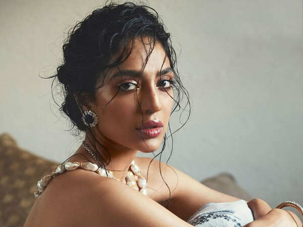 Adivi Sesh